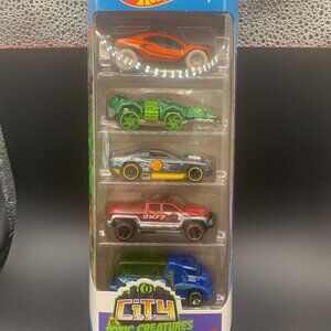 Hot Wheels 5ct City Toxic Creatures BRAND NEW